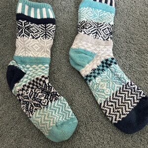 Solmate knit mismatch socks